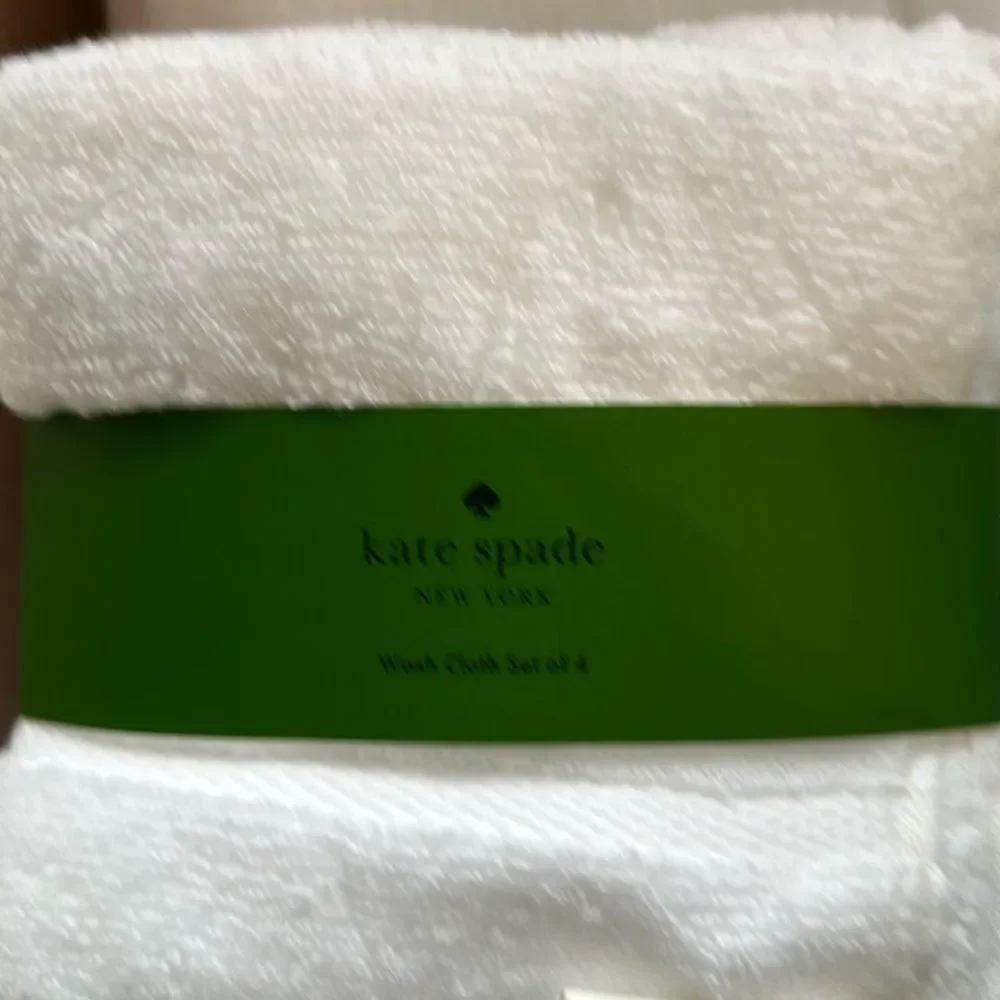 Kate ♠️ Spade Harrington Towel Set set of 8!